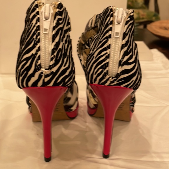Never worn Wild Rose zebra and snake print with red platform and heels - Picture 4 of 5